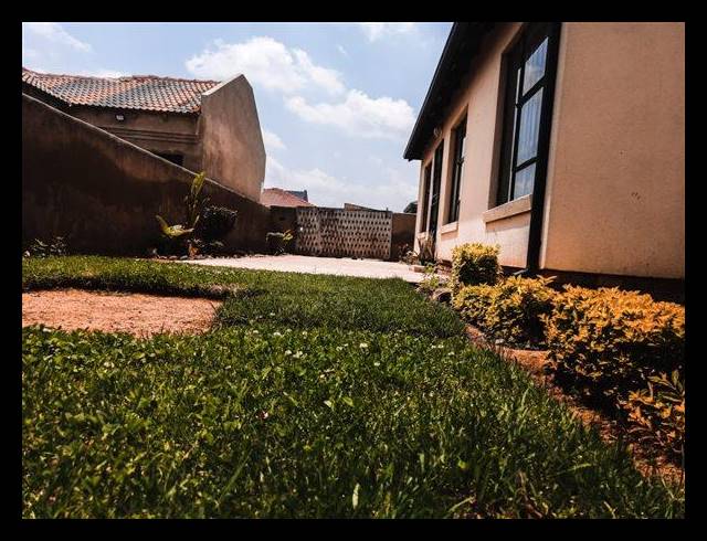 3 BEDROOM HOUSE FOR SALE IN BIRCH ACRES